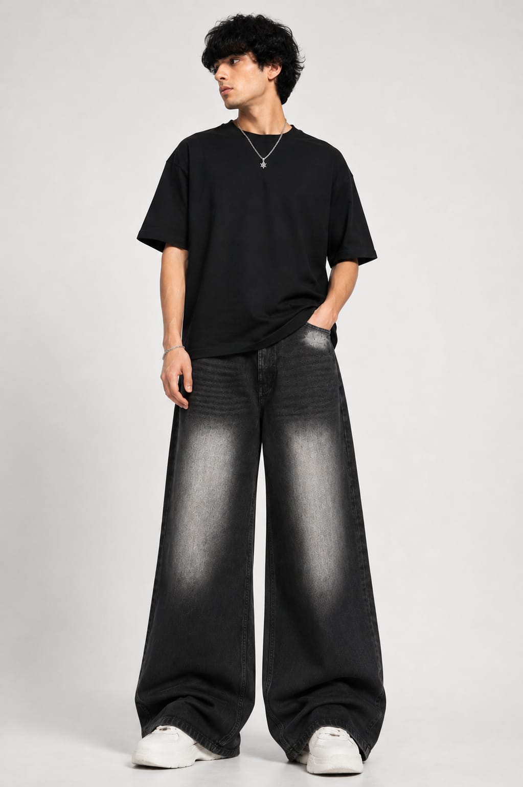 BLACKOUT WIDE LEG JEANS