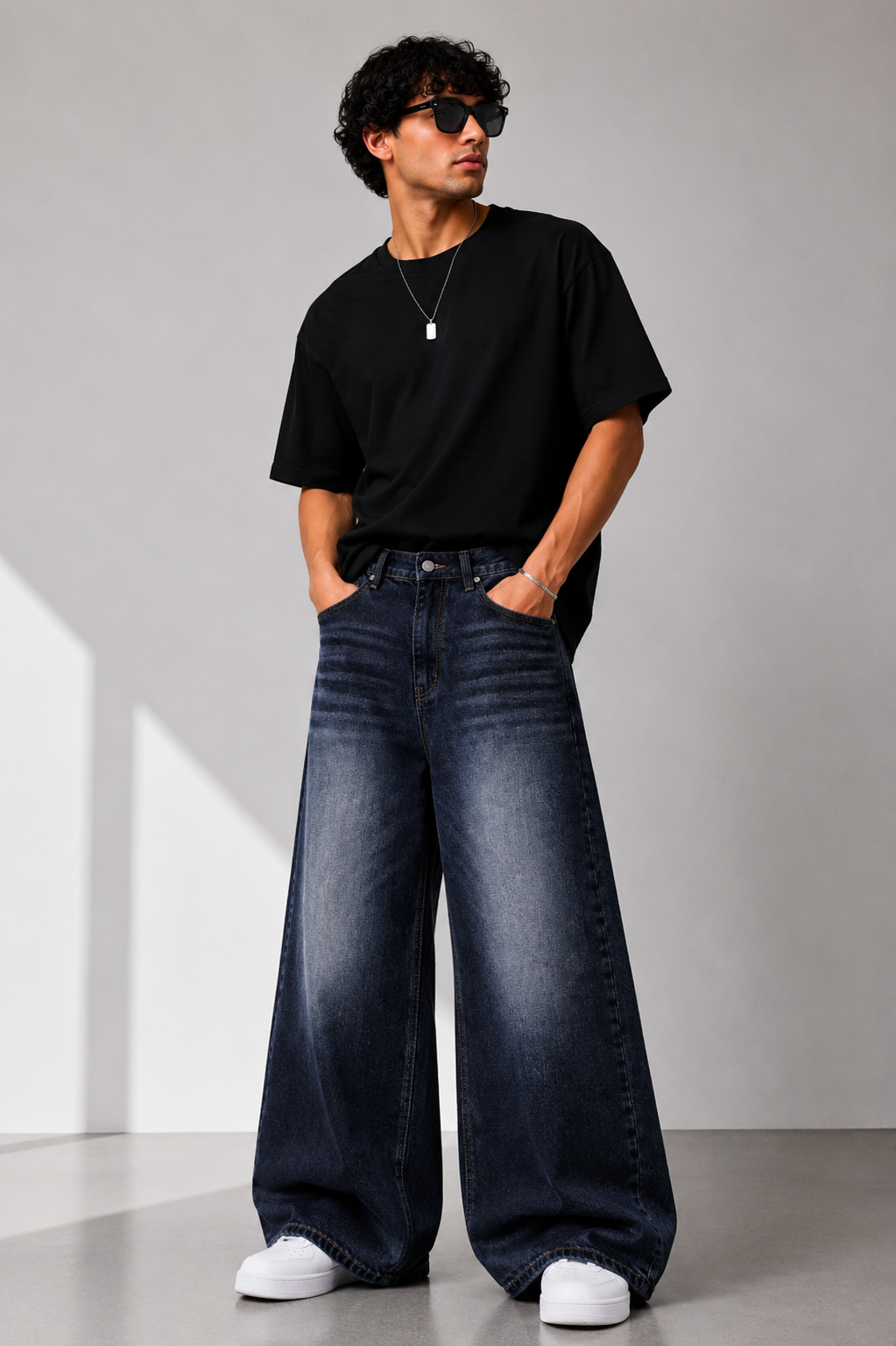 BLACK WASHED WIDE LEG JEANS